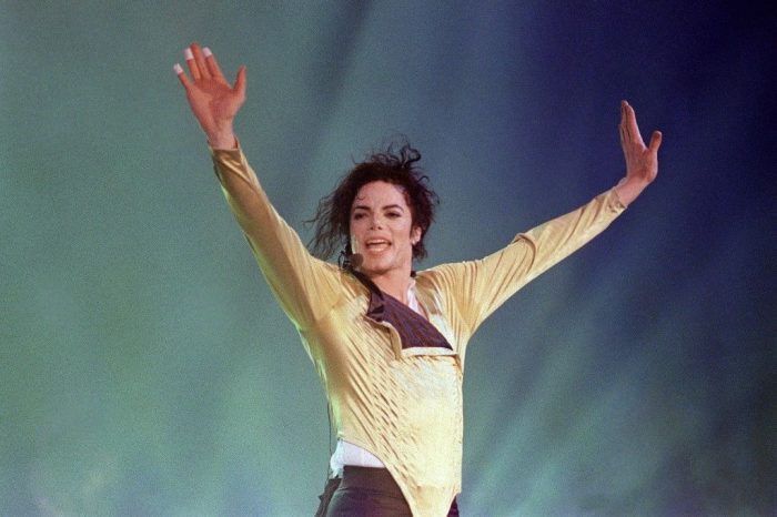 US pop star and entertainer Michael Jackson performs before an estimated audience of 60,000 in Brunei on July 16, 1996.